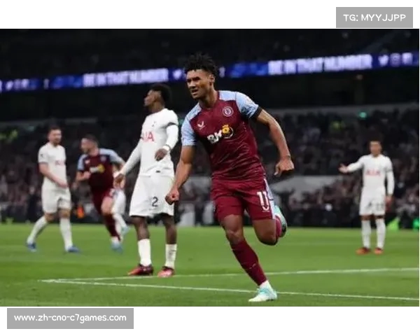 英超焦点战:维拉主场全力以赴誓击对手争夺三分 英超焦点战:维拉主场全力以赴誓击对手争夺三分