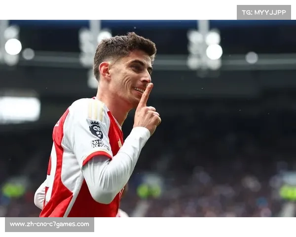 詹俊英超精华时刻揭秘詹姆斯在英超赛场上的卓越表现与精彩回顾 詹俊英超精华时刻揭秘詹姆斯在英超赛场上的卓越表现与精彩回顾